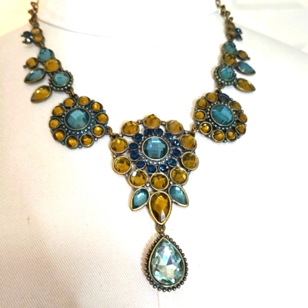 Mythologie Blue,Yellow-Green Rhinestone Statement Necklace